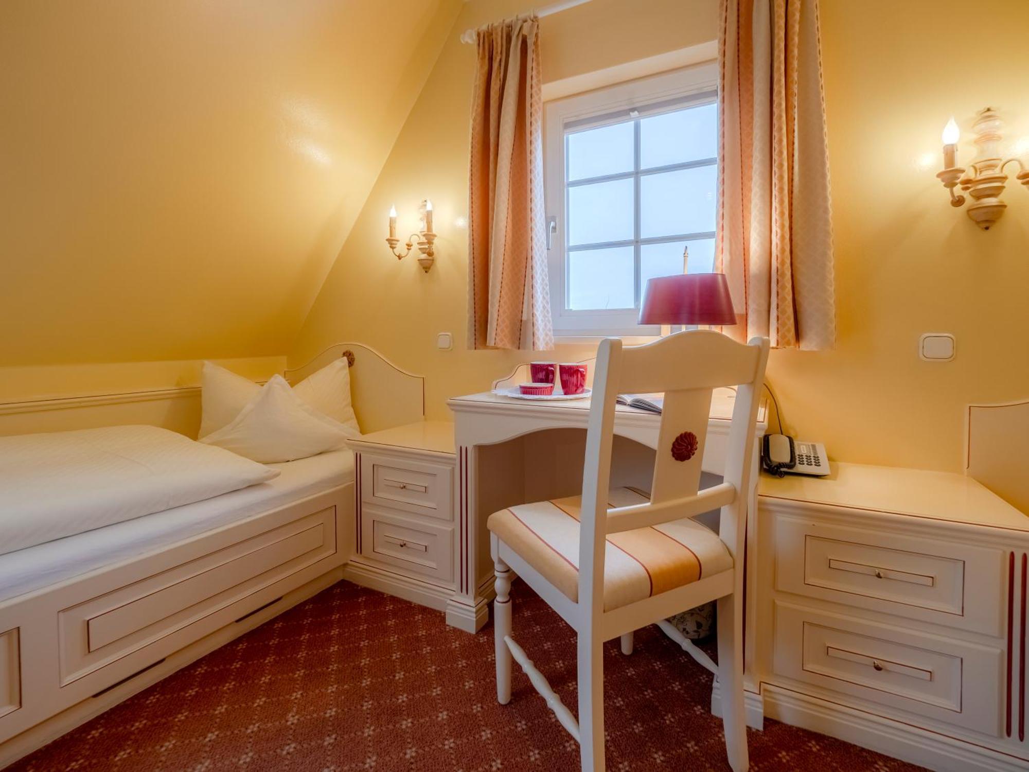 Hotel Wiesbaden Wenningstedt-Braderup Εξωτερικό φωτογραφία
